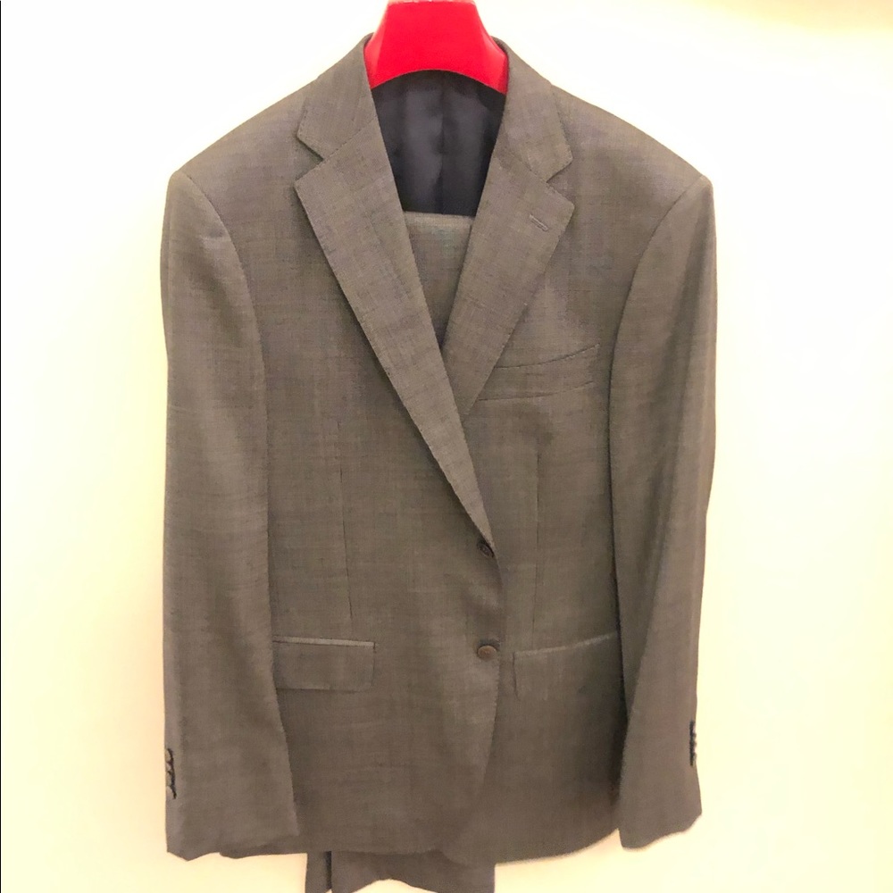 Suitsupply Napoli Bird’s Eye Weave Gray Suit